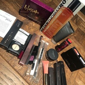 20 PC MAKEUP & SKINCARE KIT UNUSED FULL SZ & MINIS